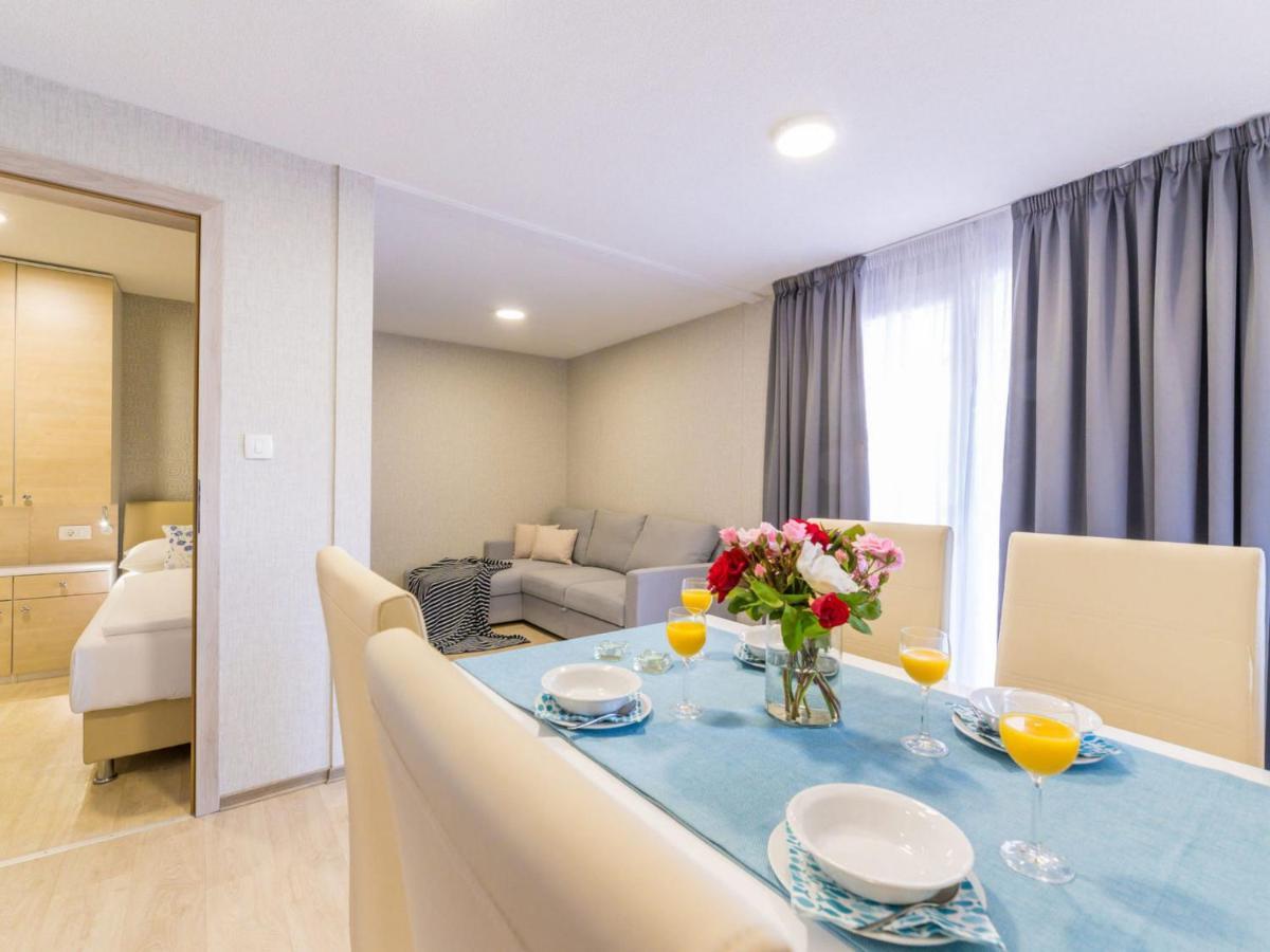 Holiday Home Seaside Mobile Home By Interhome Šilo Екстериор снимка